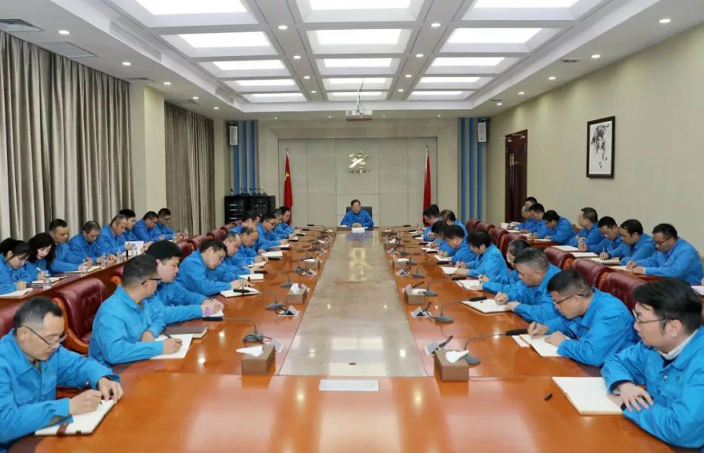 学习民营企业座谈会精神——易游中国一站式体育服务平台,集团：发挥装备能力强、制造能力强、创新能力强的优势，坚守主业、做强实业。